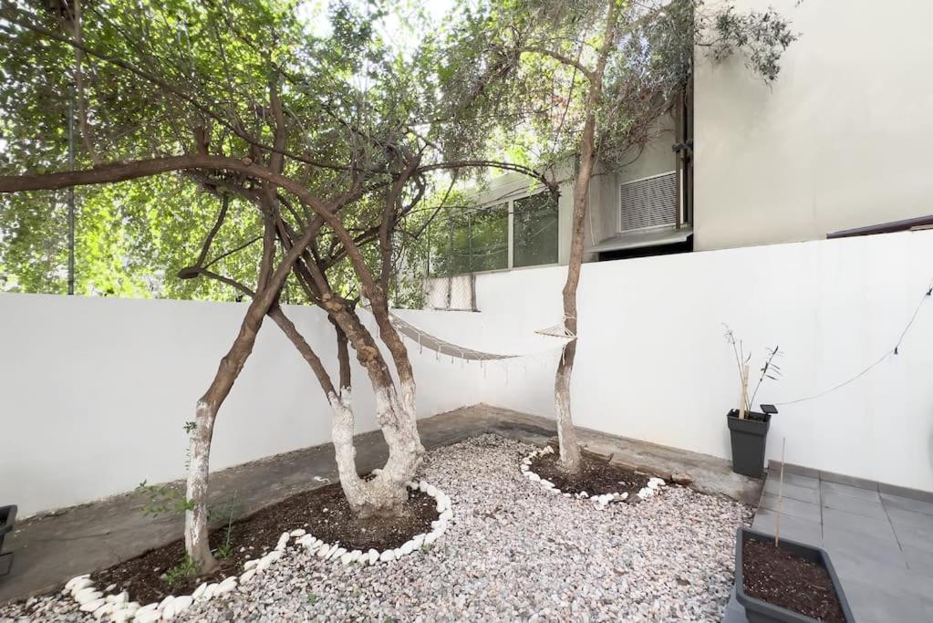 Luxury Studio With Garden Next To Acropolis Athens Exterior photo